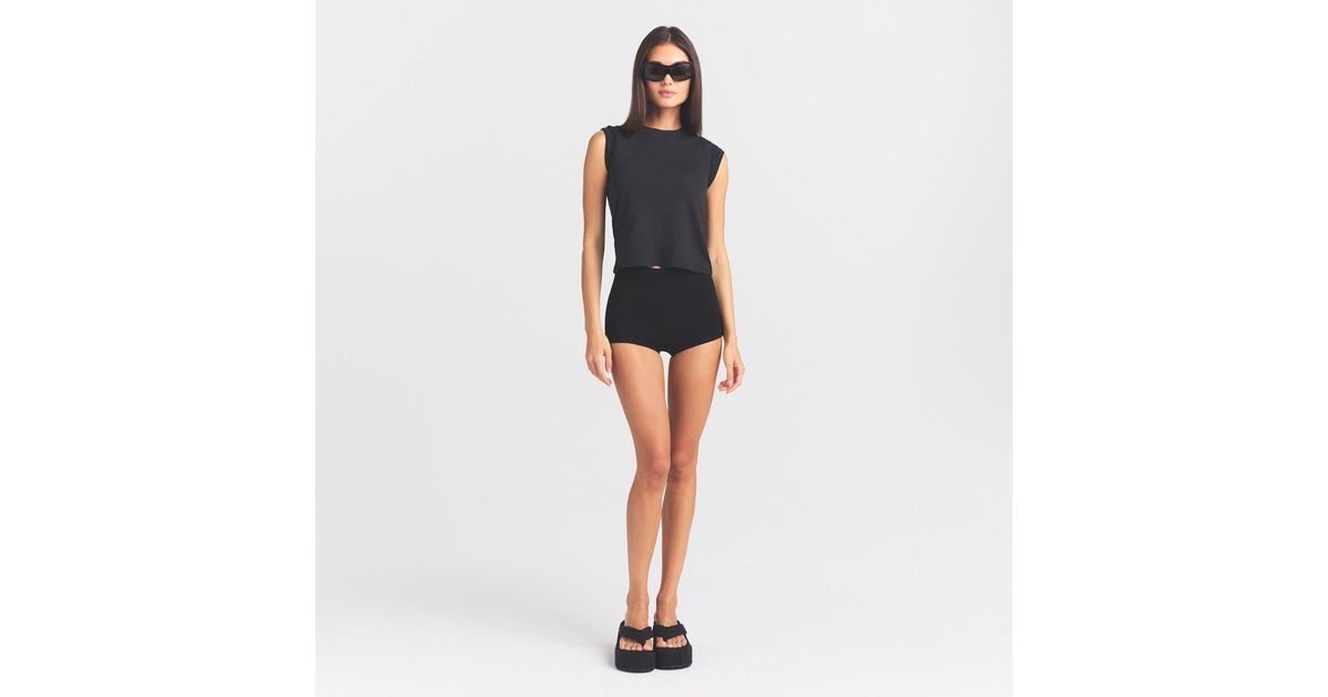 Hot Rocks Skims Skims High-Waisted Hot Short in Black | Lyst