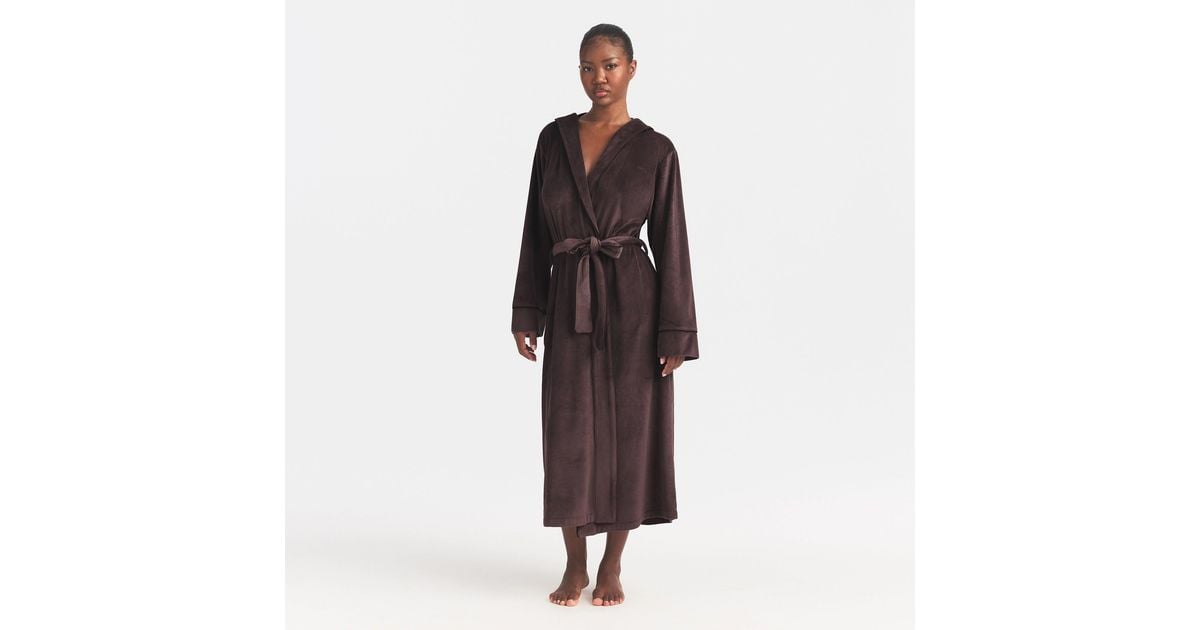 Skims Hooded Robe in Brown | Lyst