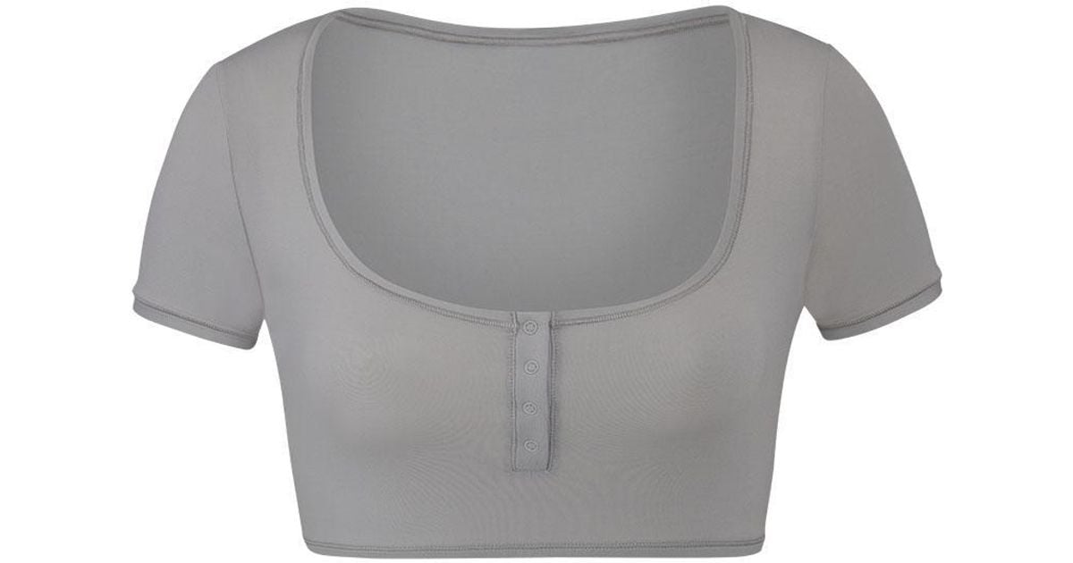 Skims Fits Everybody Henley Crop Top in Grey (Gray) - Lyst