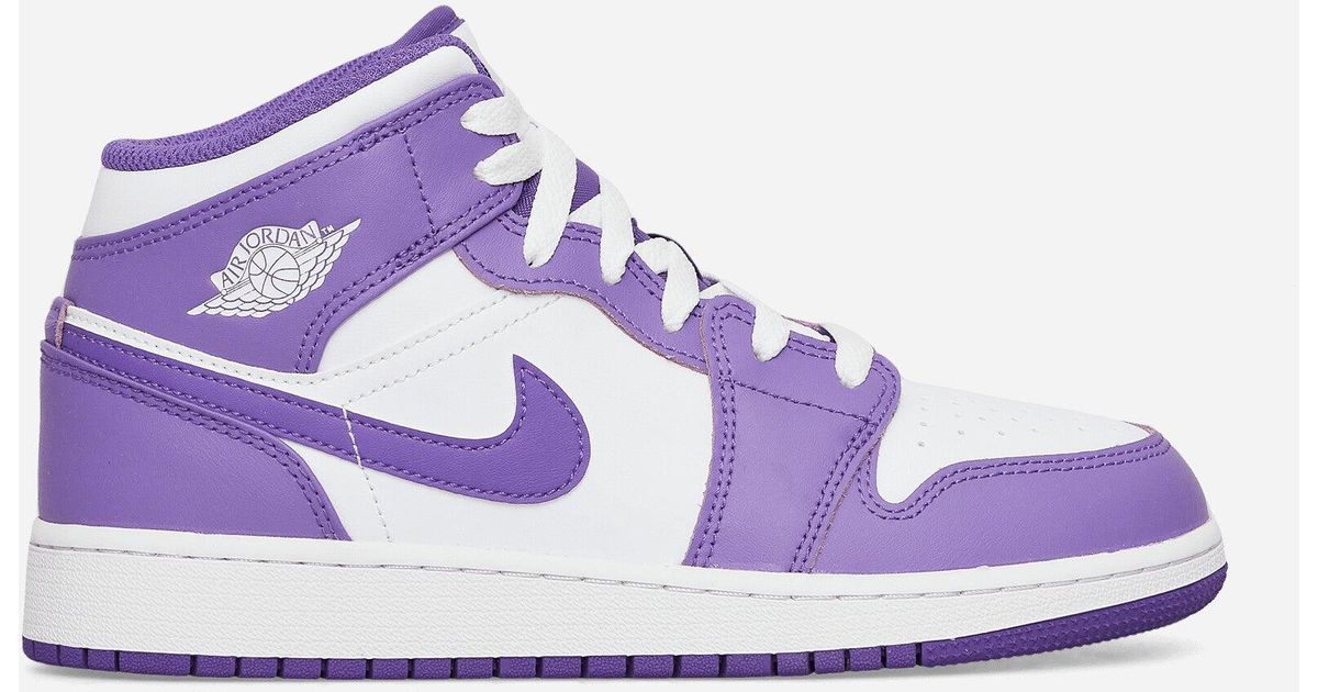 Air jordan purple and white hotsell