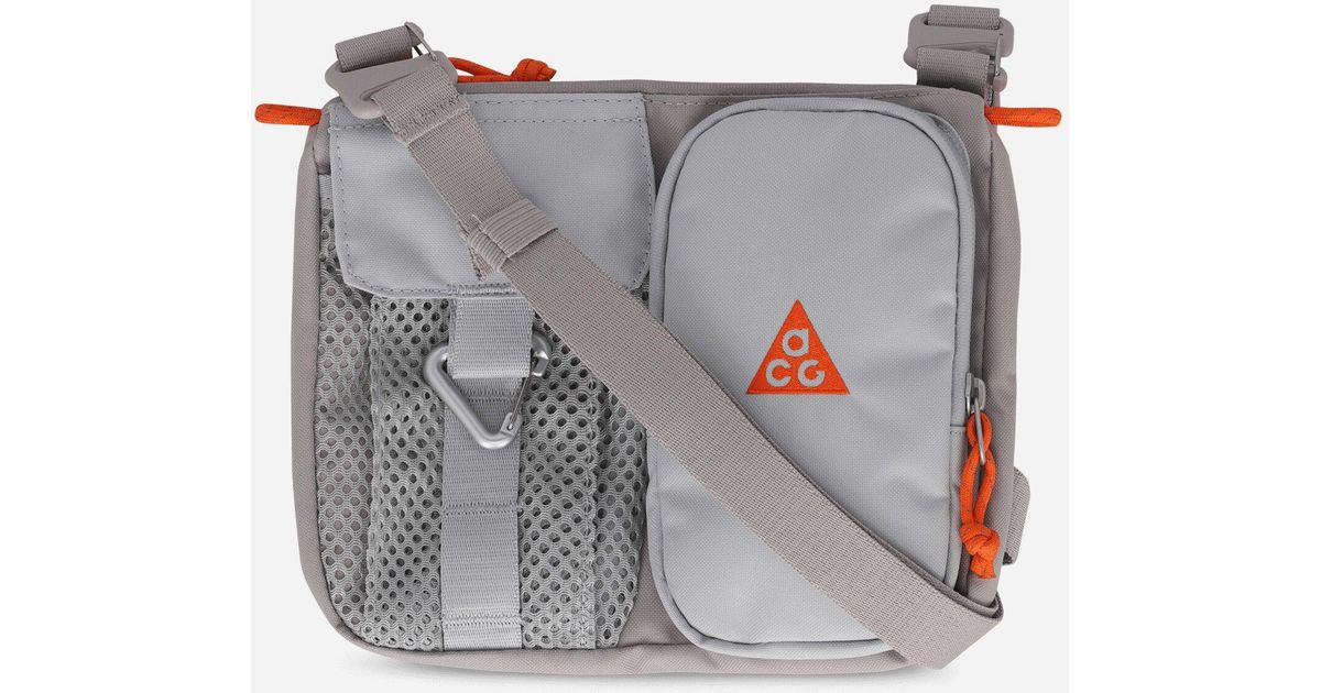 Nike Acg Daymax Crossbody Bag College Grey / Grey Fog / Safety