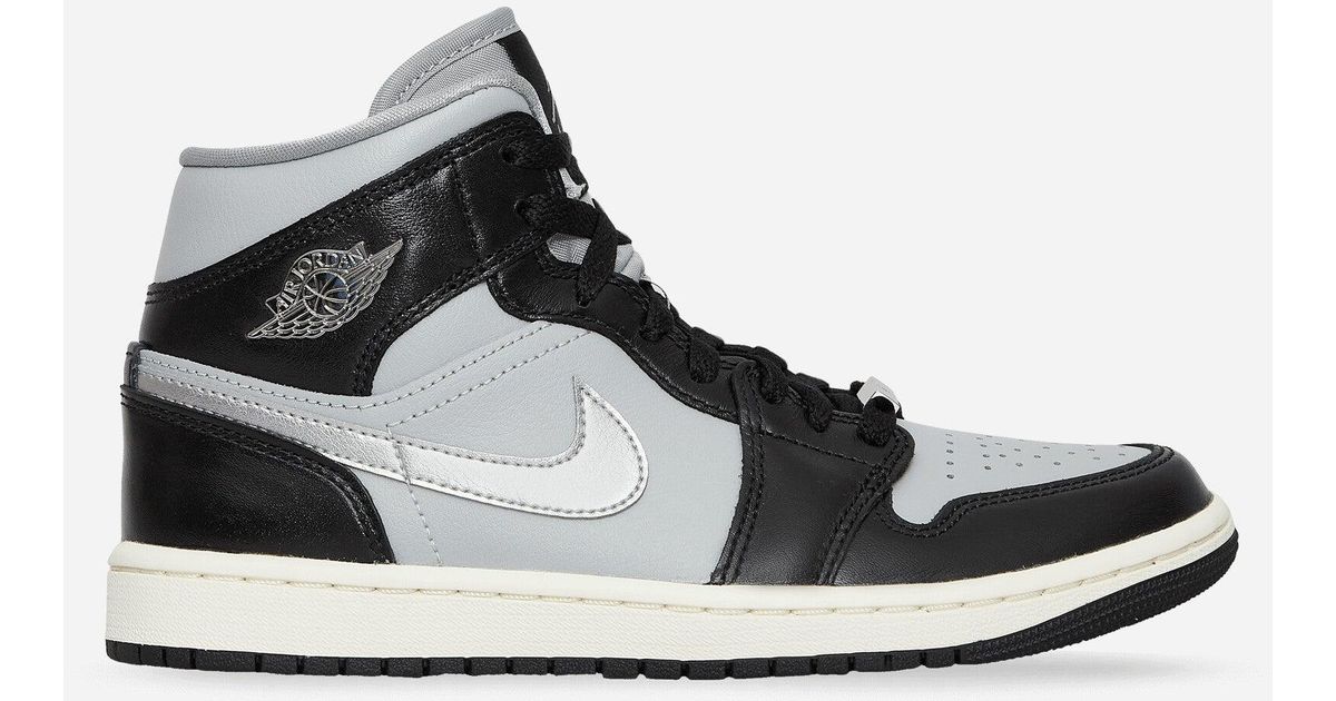 nike air jordan og se trainers in black