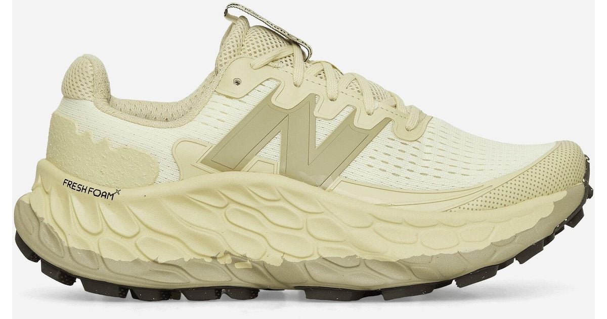 New Balance Fresh Foam More Trail V3 Sneakers Pistachio Butter in White ...