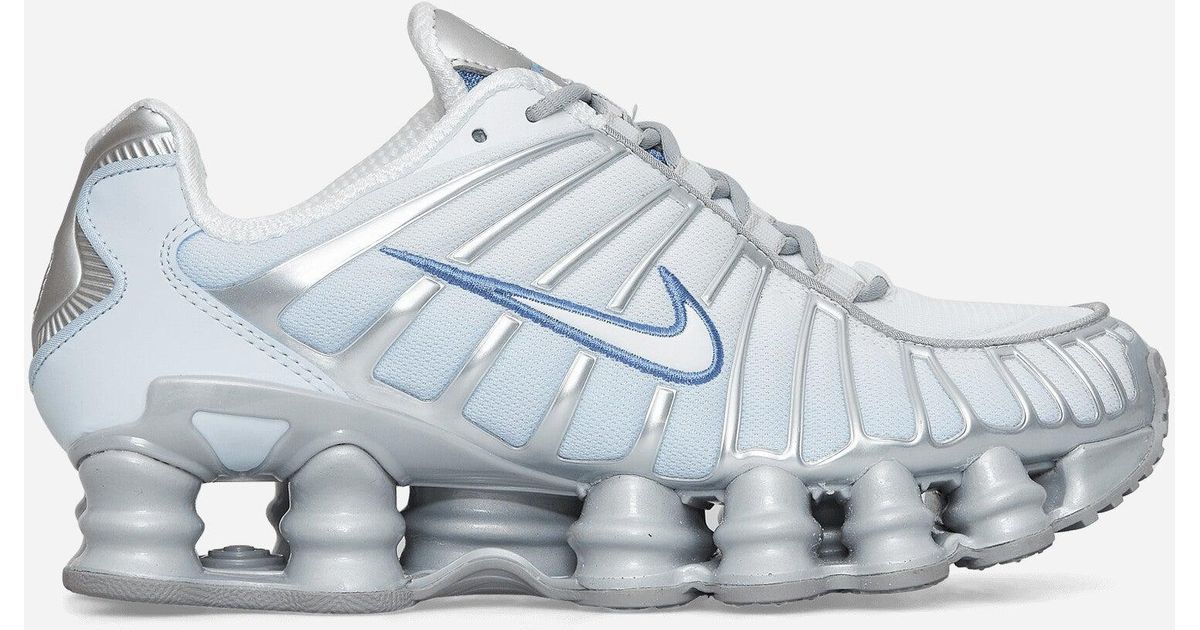 Nike Wmns Shox Tl Sneakers Platinum in White for Men | Lyst