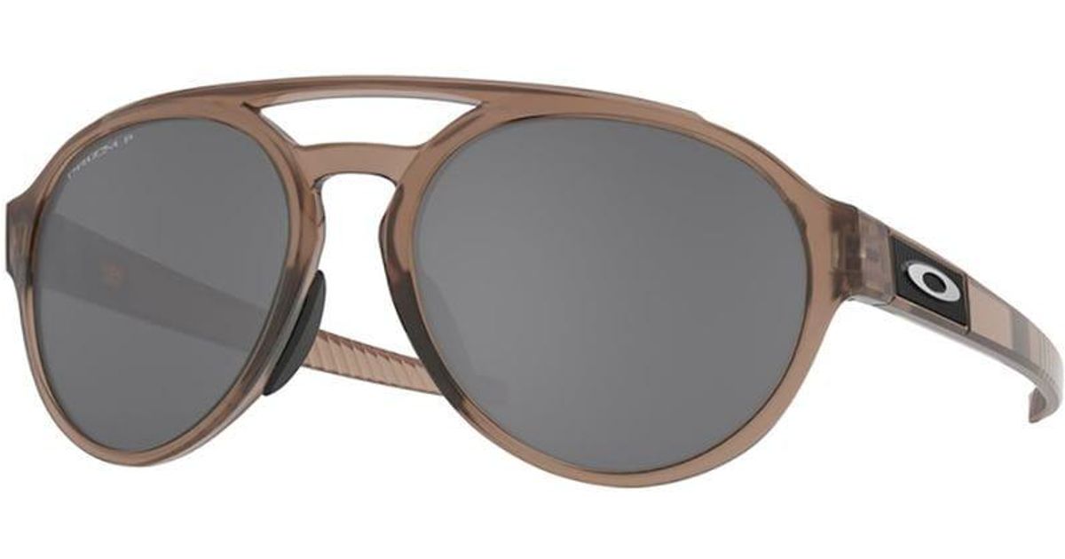 oakley forager on face