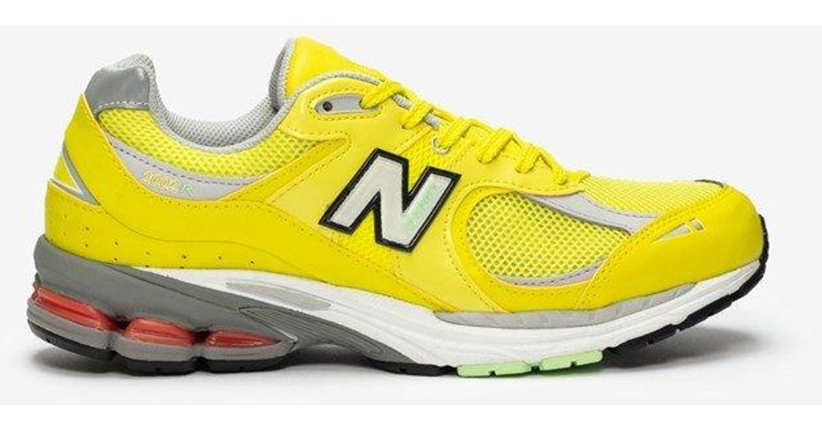 New Balance Leather 2002r in Yellow Lyst UK