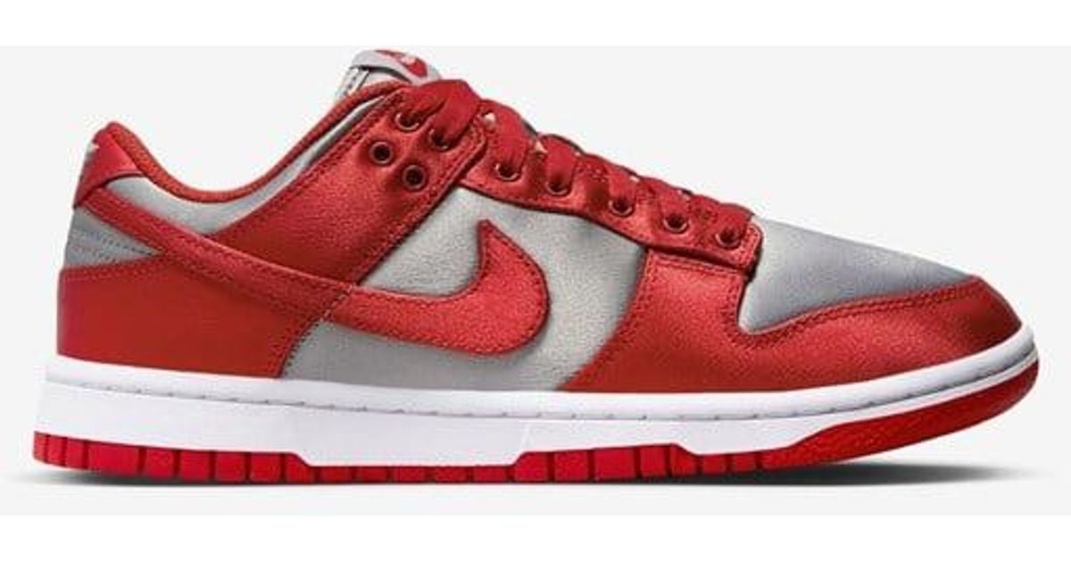 Nike Dunk Low Ess Snkr in Red | Lyst