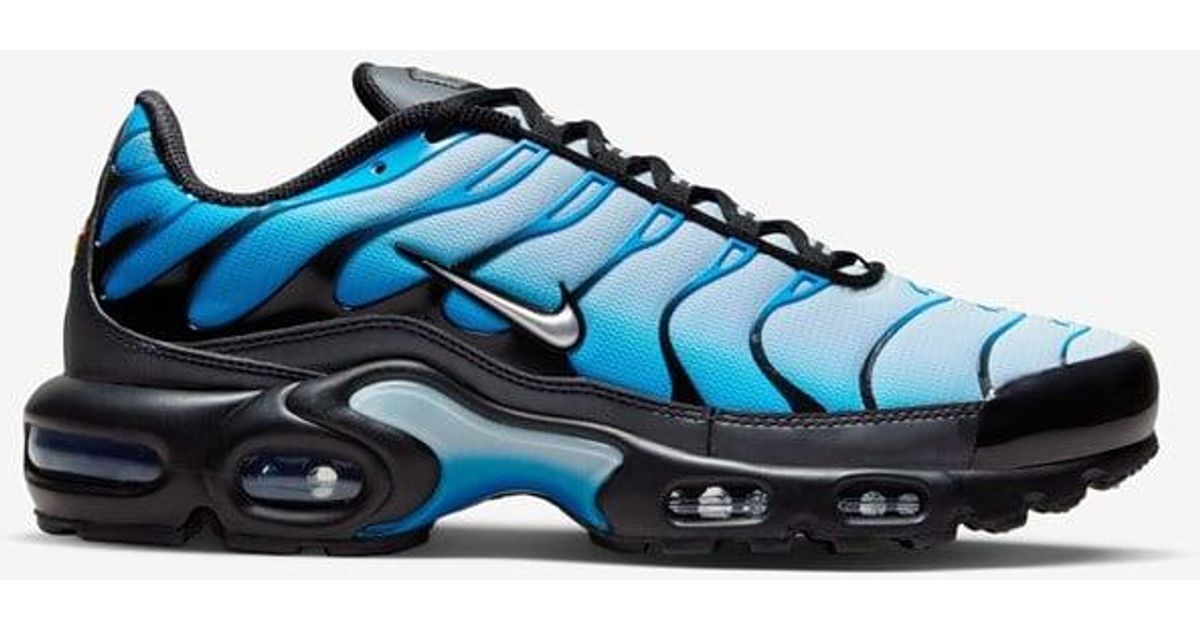blue and black air max plus