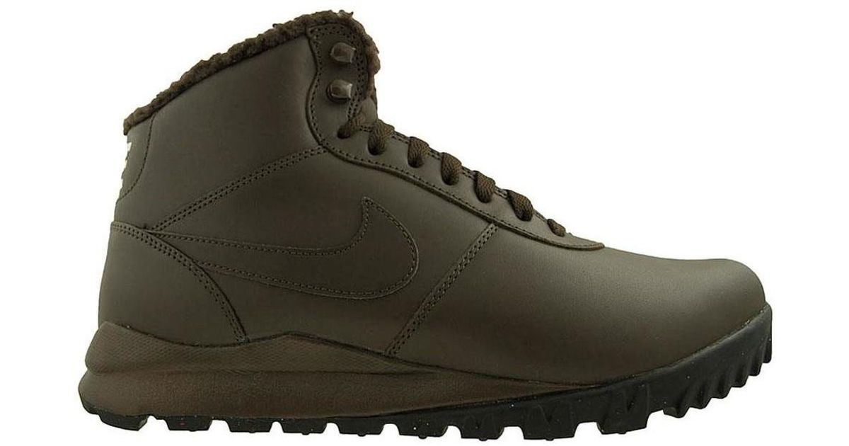 nike walking boots