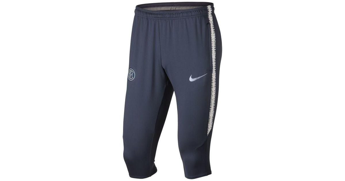 nike three quarter shorts