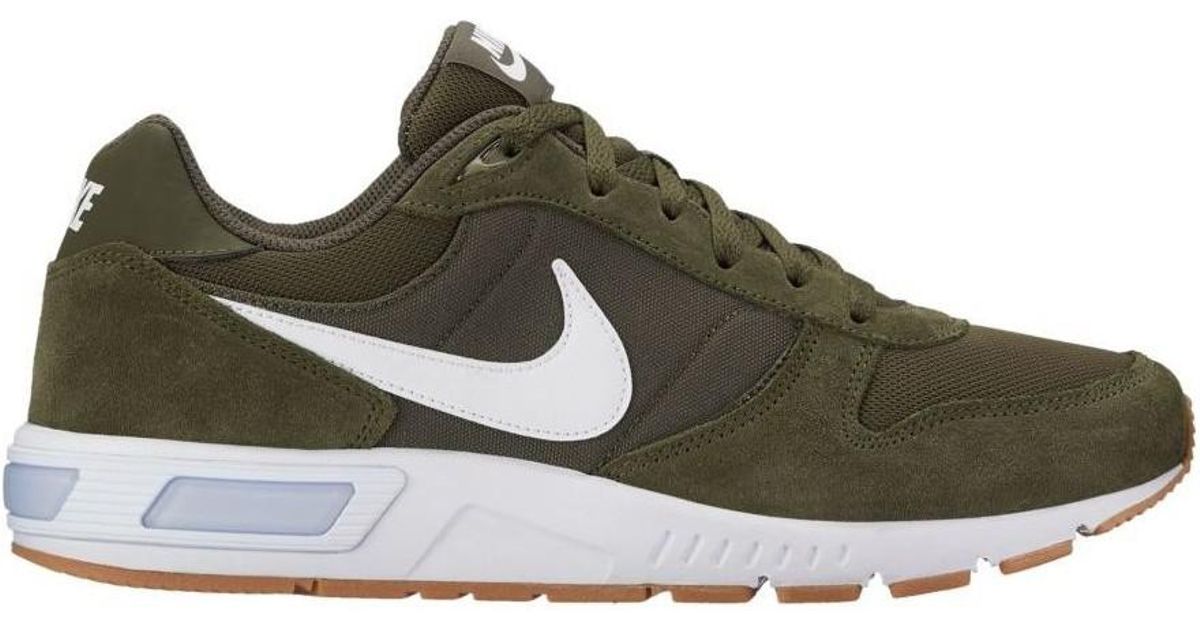 nike nightgazer green