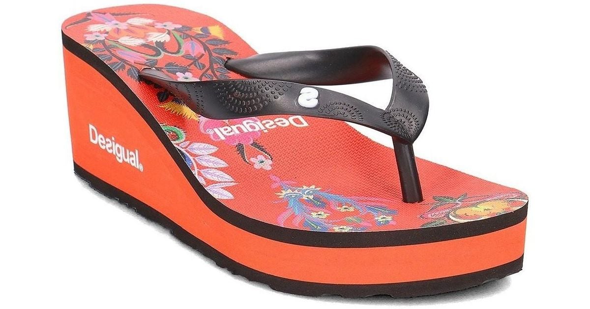 desigual flip flops