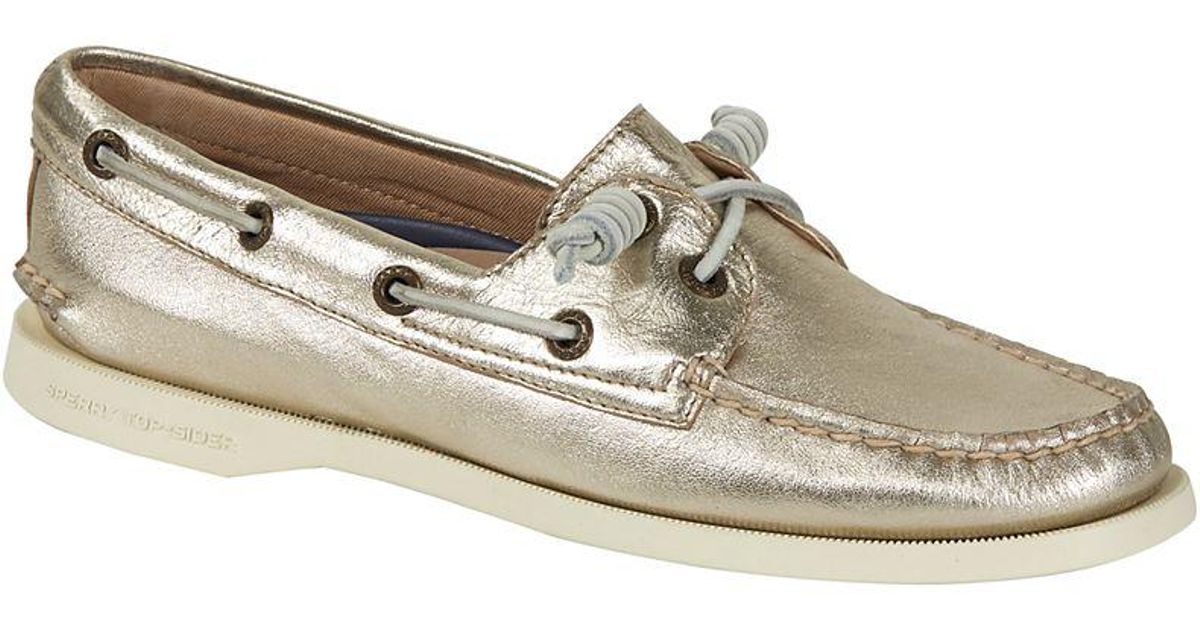 women's authentic original vida boat shoe