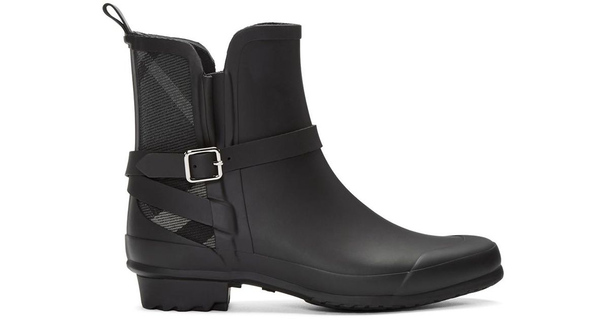 burberry women's riddlestone wrap rain booties