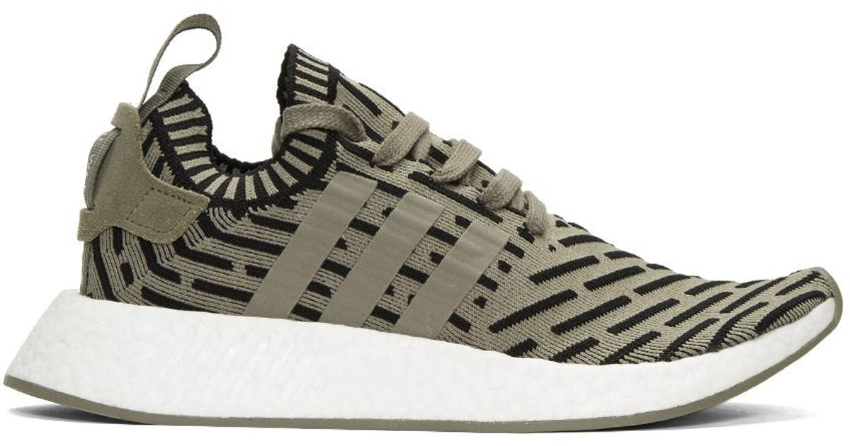 lyst adidas originali grigio nmd r2 pk scarpe per gli uomini. lyst adidas originali grigio nmd r2 pk scarpe per gli uomini.