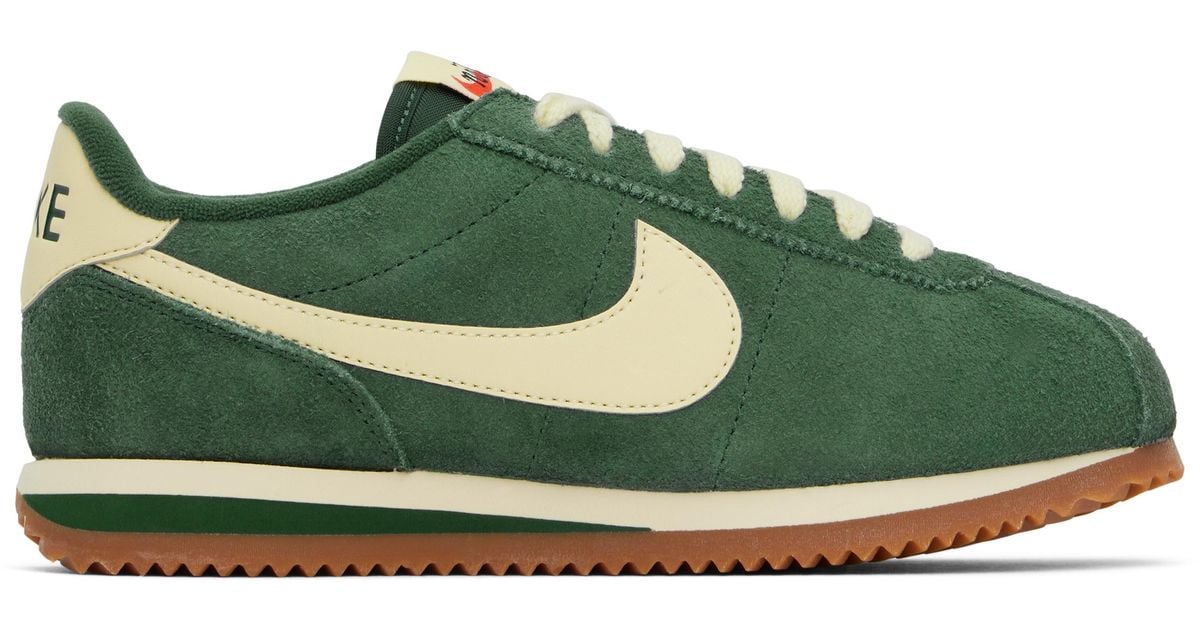 スニーカー NIKE W CORTEZ VINTAGE GREEN Dark Green Covers The Nike Cortez Fir