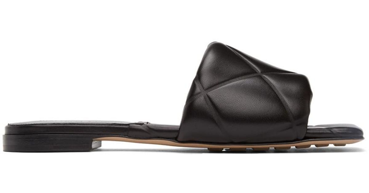 Bottega Veneta Lido Intrecciato Flat Leather Sandals In 