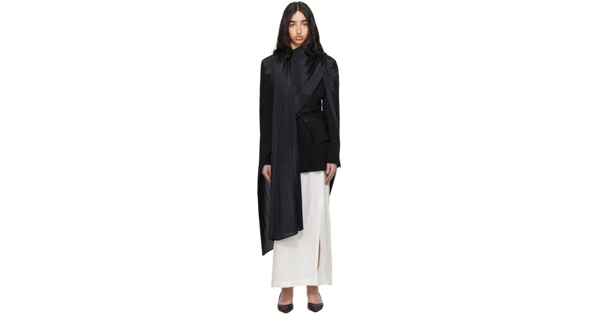 Pleats Please Issey Miyake Basic Madame-T Stole in Black | Lyst UK
