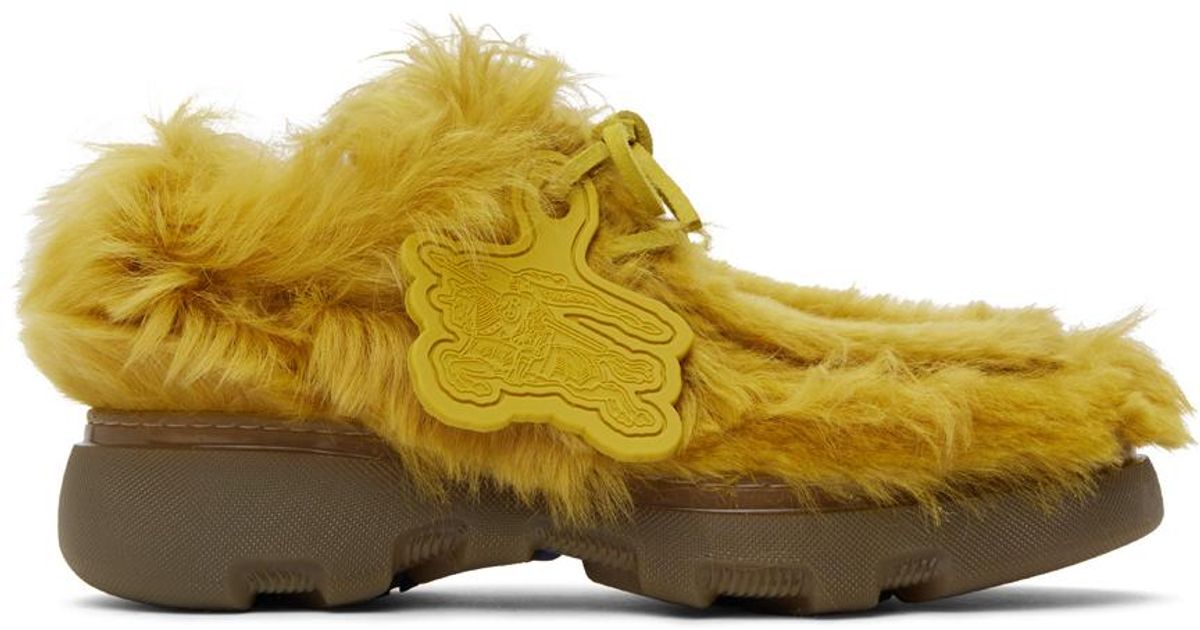 メンズ Burberry イエロー シアリング クリーパー ダービー ブラック 
