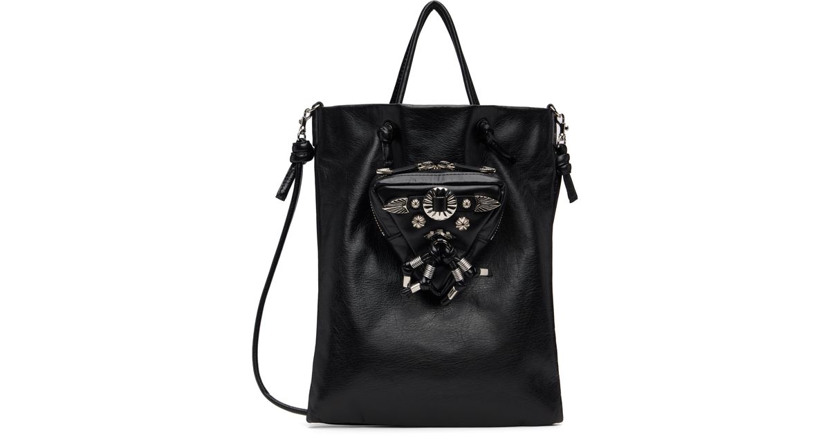 Toga Triangle Pouch Bag in Black | Lyst
