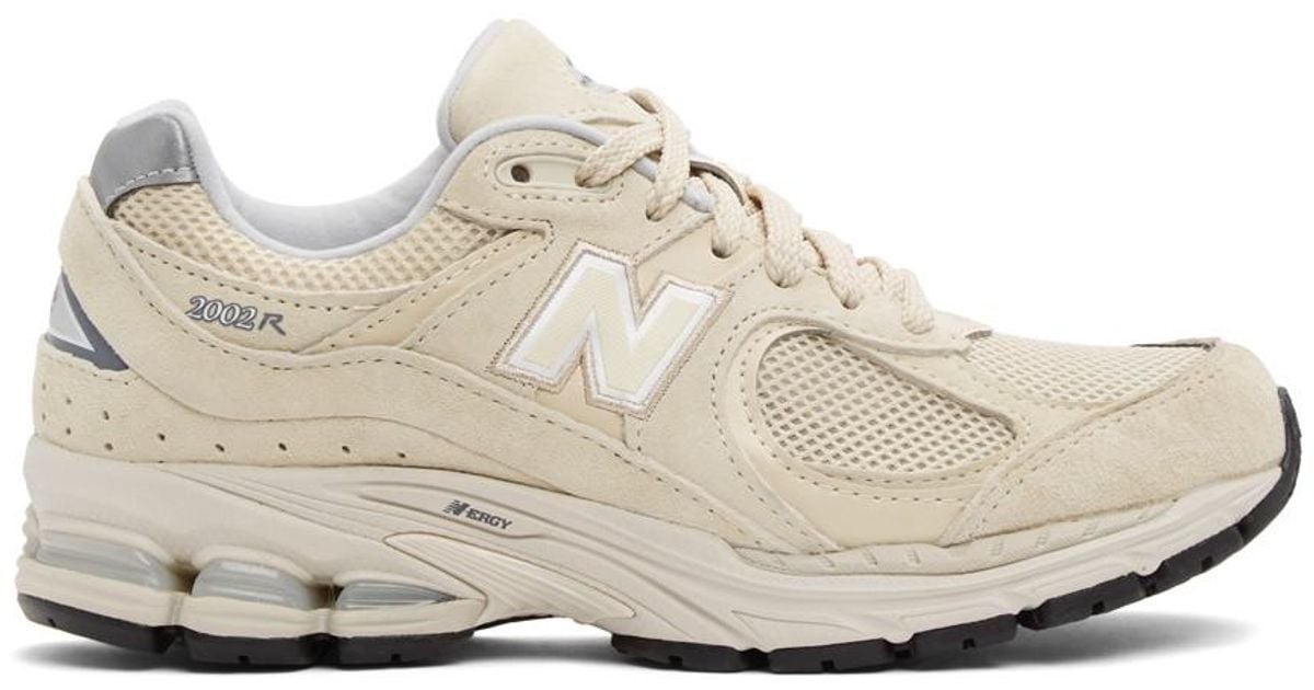 New Balance Suede Beige 2002 Sneakers in Natural | Lyst