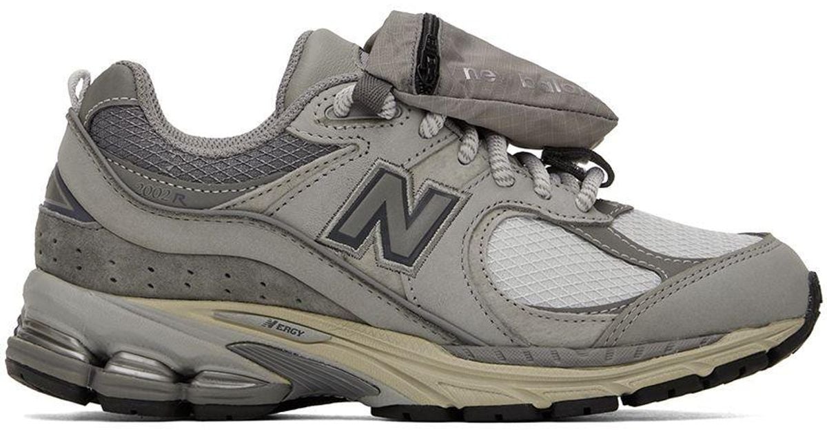 New Balance Gray 2002r Sneakers in Black Lyst