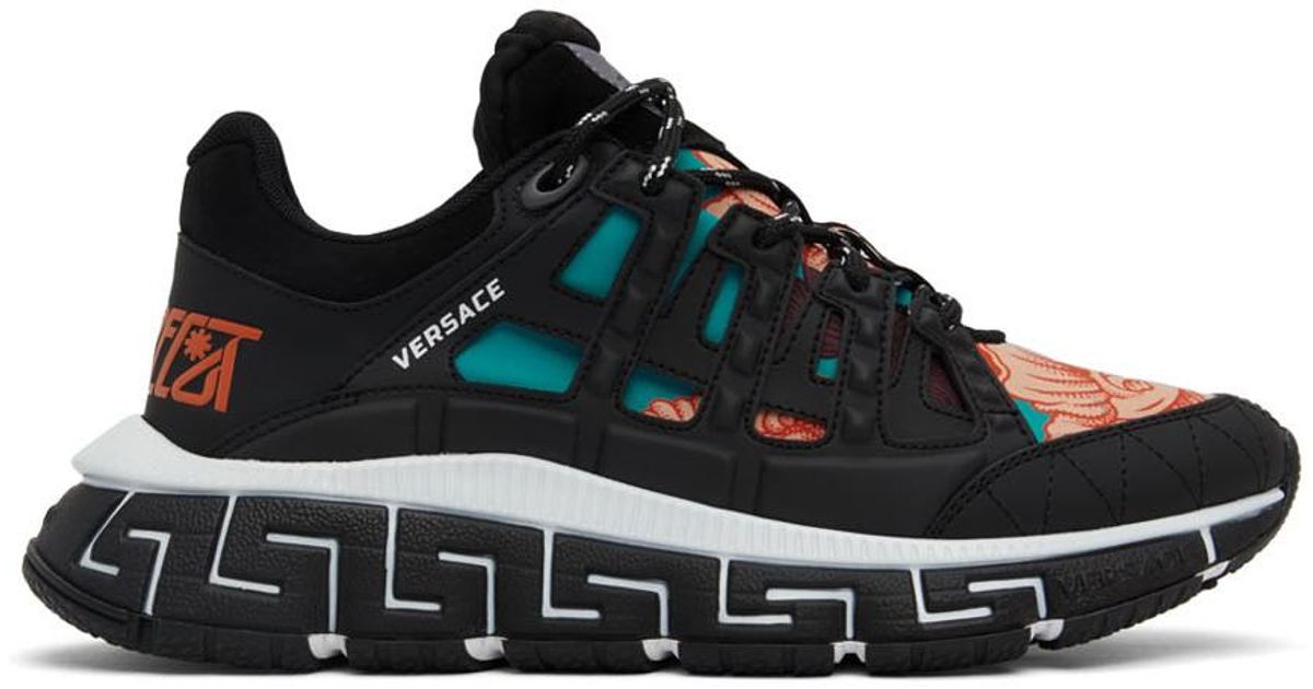versace men trigreca sneakers