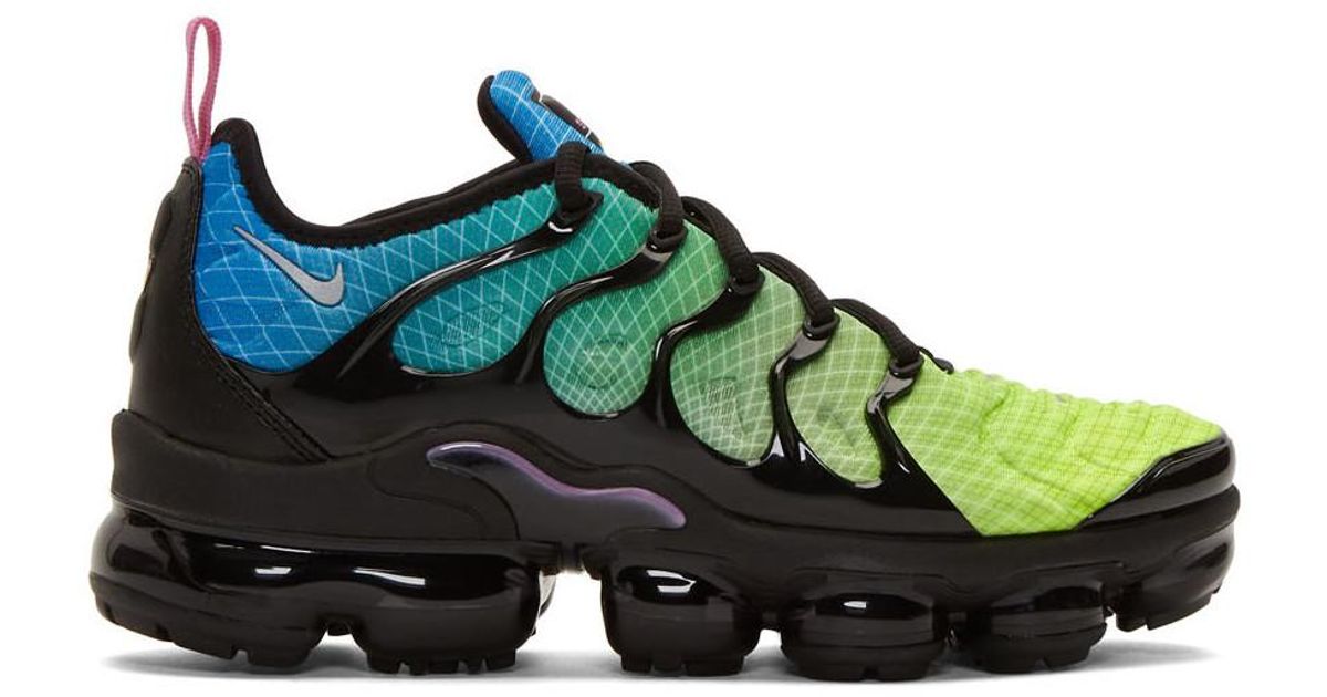 vapormax plus black and green