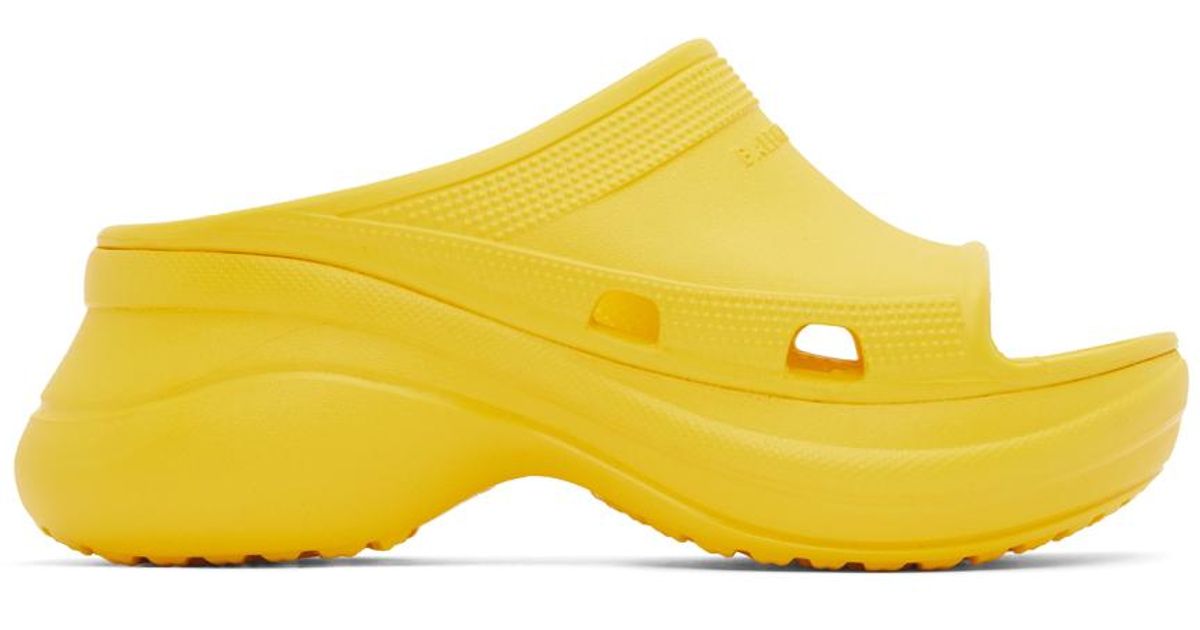 Balenciaga Crocs Edition Pool Slides in Lemon (Yellow) Lyst Canada