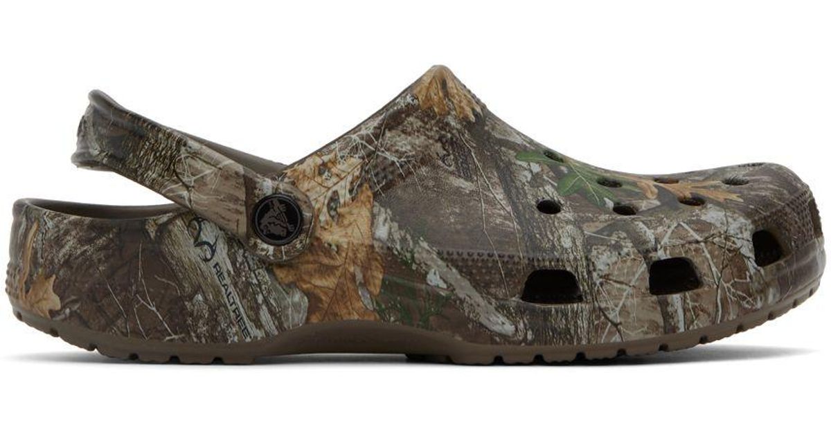 Crocs™ Khaki Realtree Edge Edition Classic Clogs in Black | Lyst