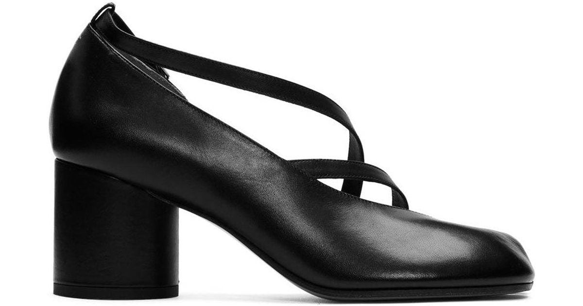 Maison Margiela Black Exposed Toe Ankle Strap Tabi Sandals | Lyst 