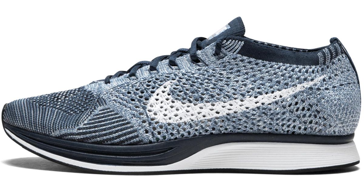 flyknit racer size 4