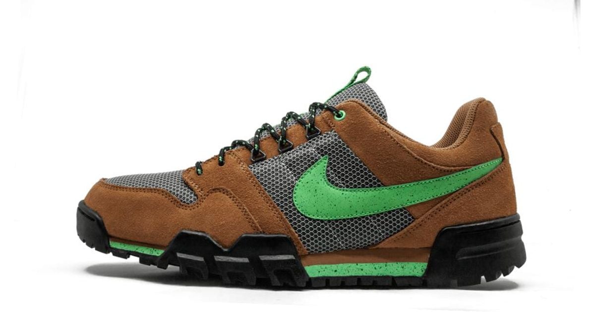 nike mogan 2 oms