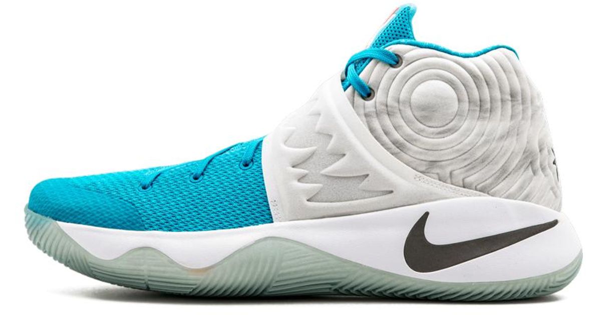 kyrie christmas shoes