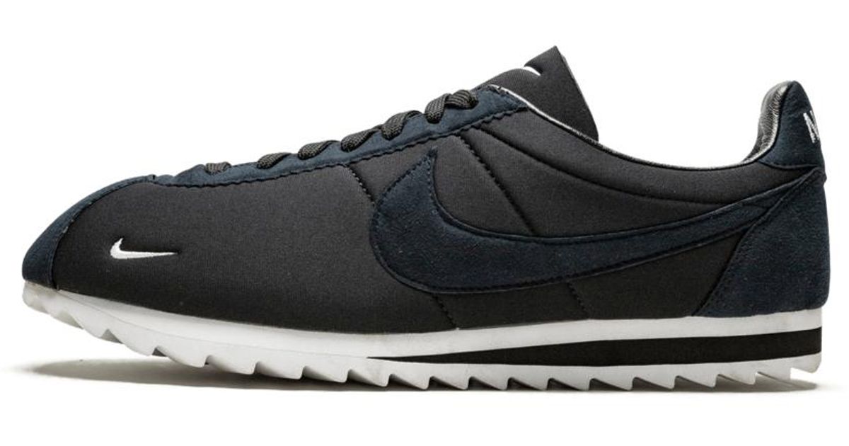 nike cortez shark low