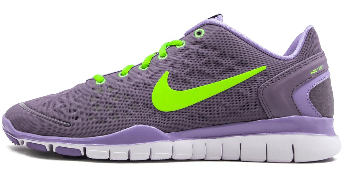 {keywor d} nike free tr fit