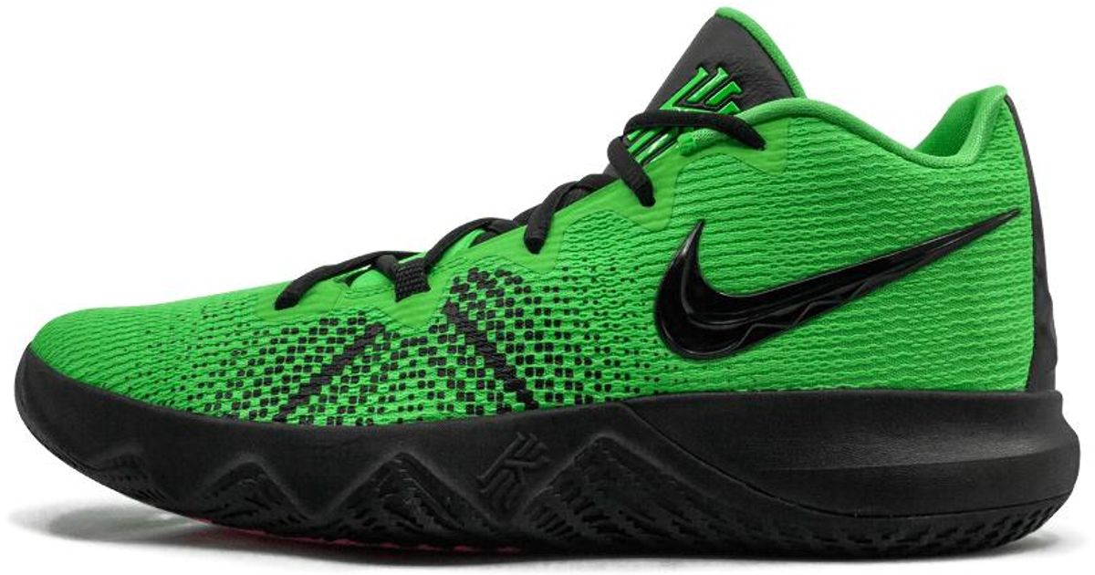 kyrie flytrap size 15