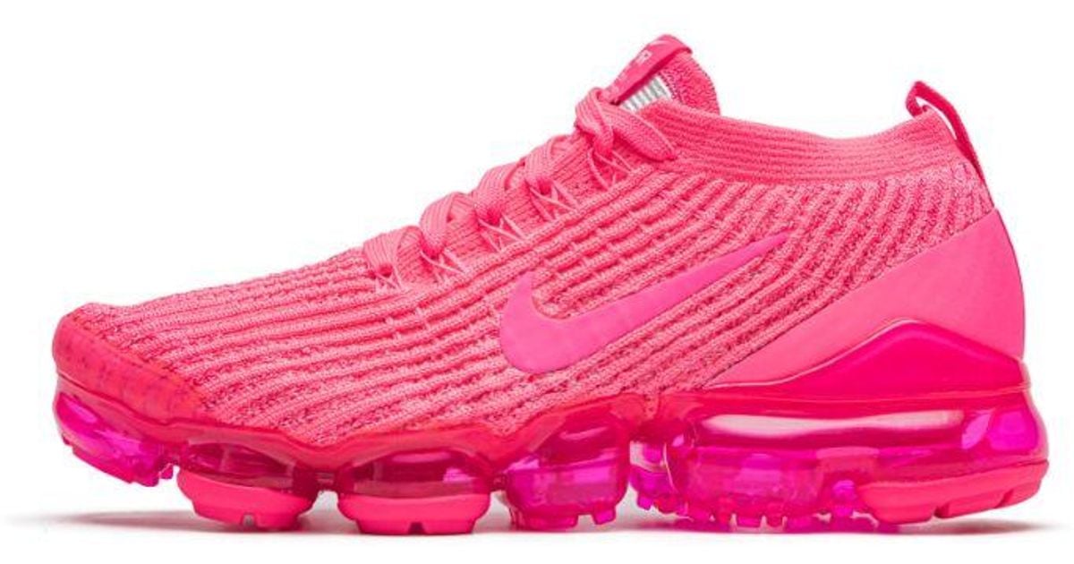 Pink vapormaxs sales