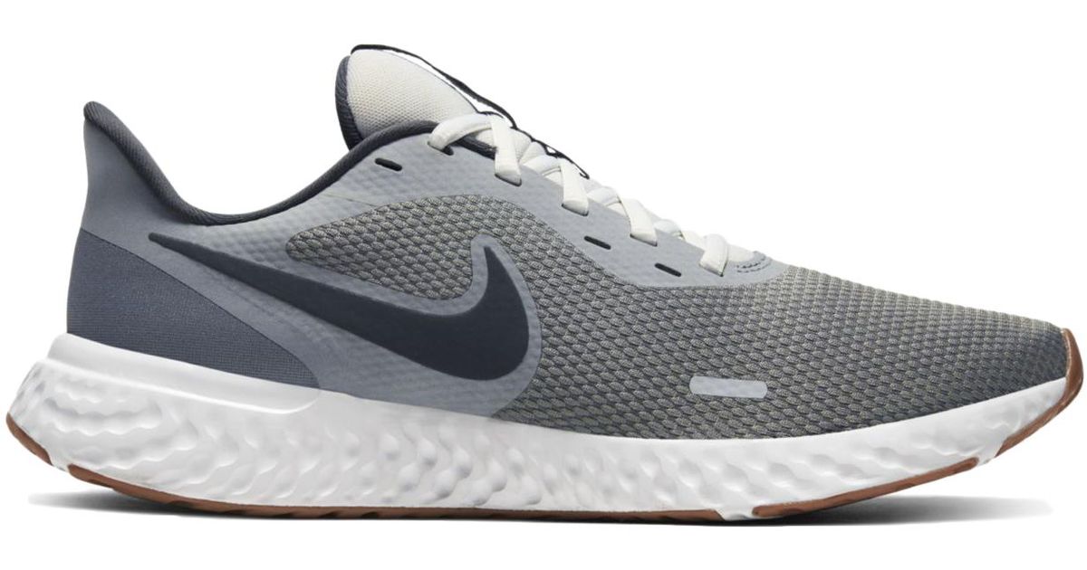 nike revolution 5 gray