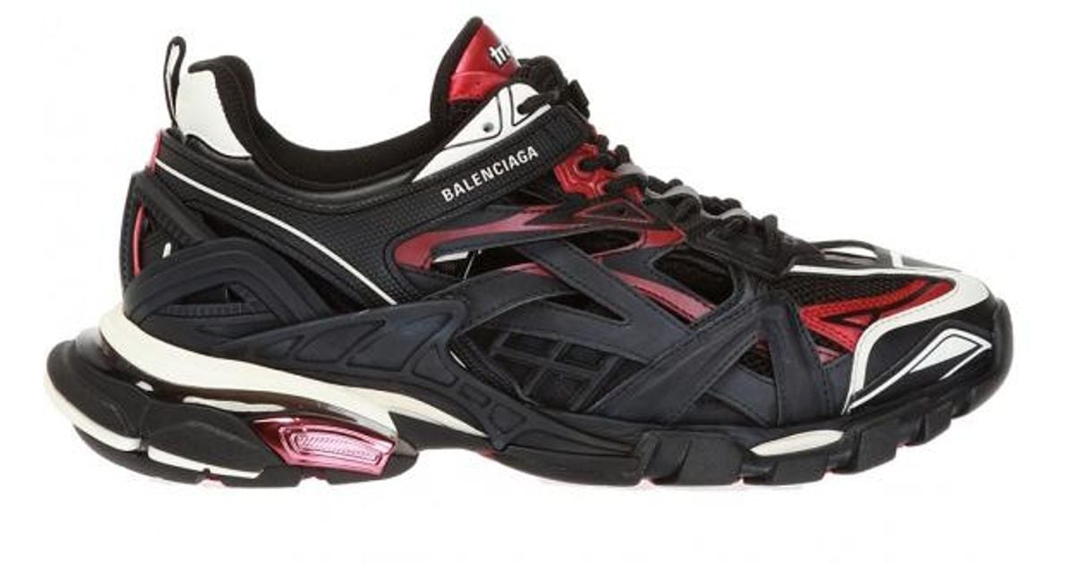 Balenciaga Triple s vs track 2