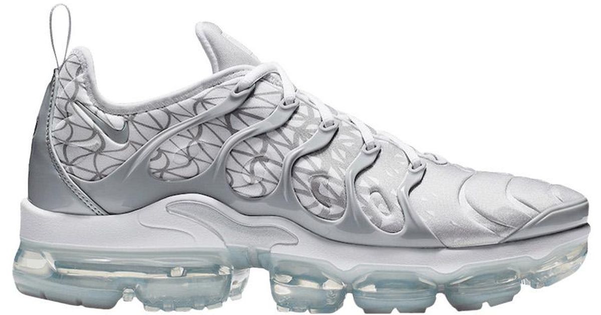 air vapormax plus silver white