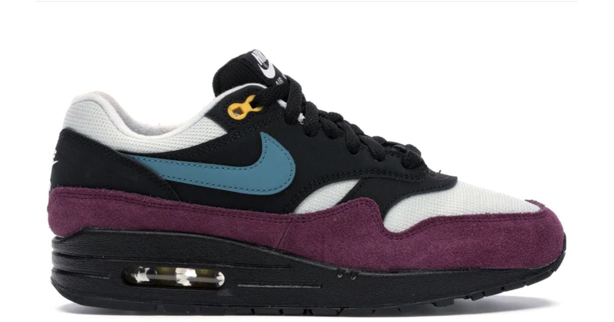 teal and black nike air max