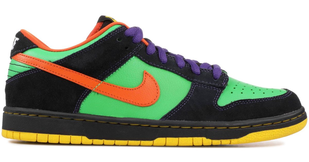 purple and orange dunks