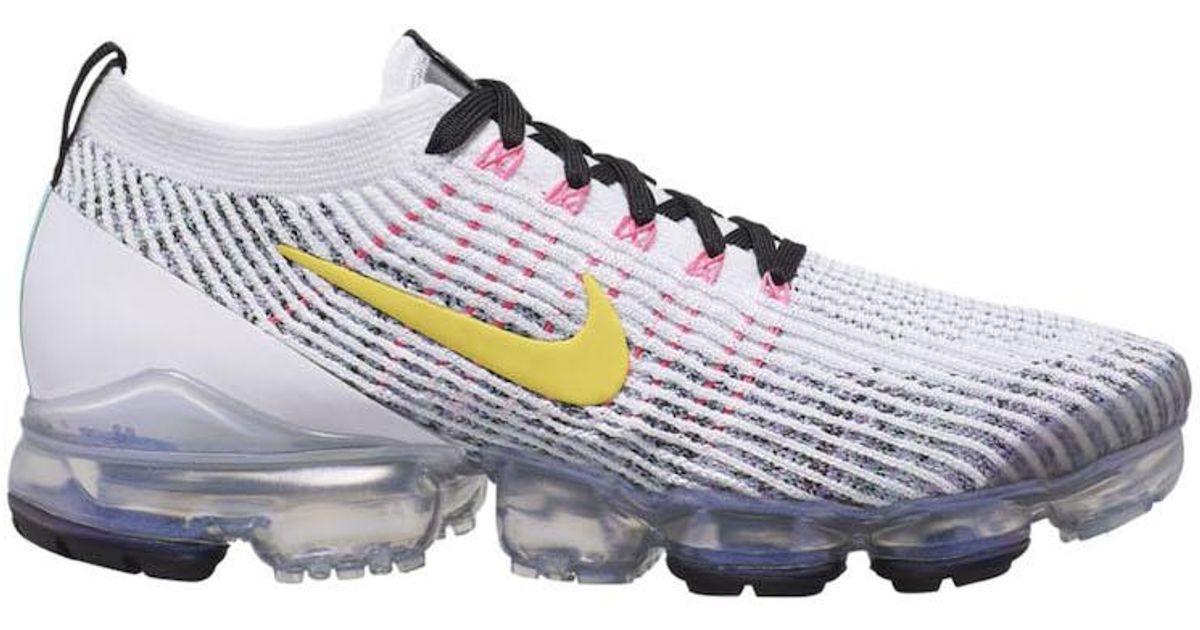 yellow nike vapormax flyknit