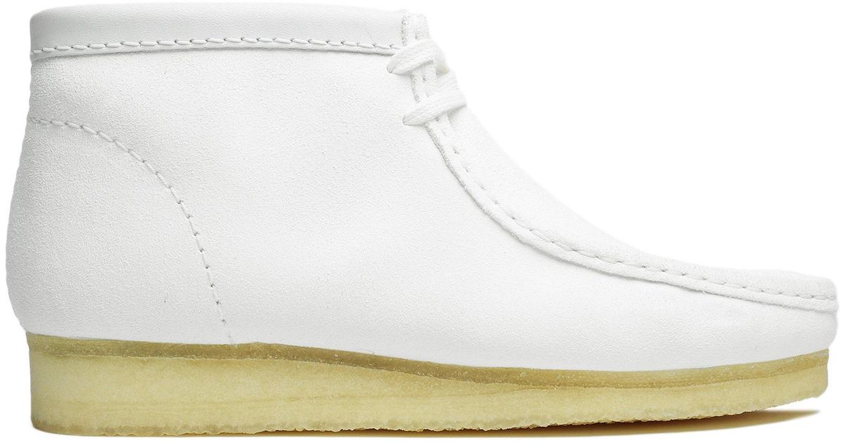 white wallabees shoes