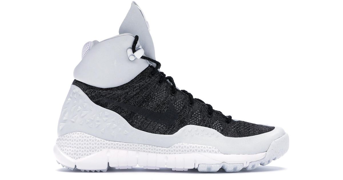 nike lupinek flyknit triple black