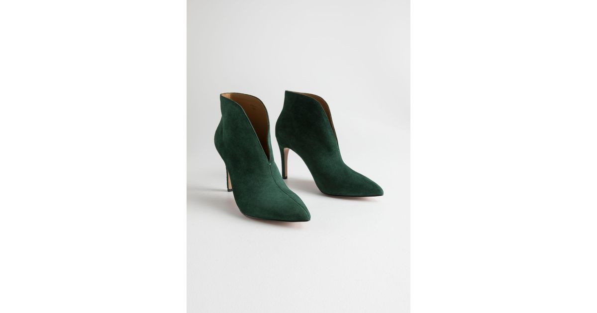 front cut suede boots