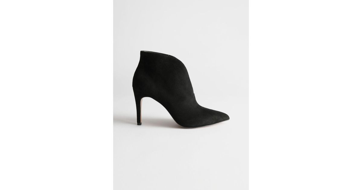 front cut suede boots
