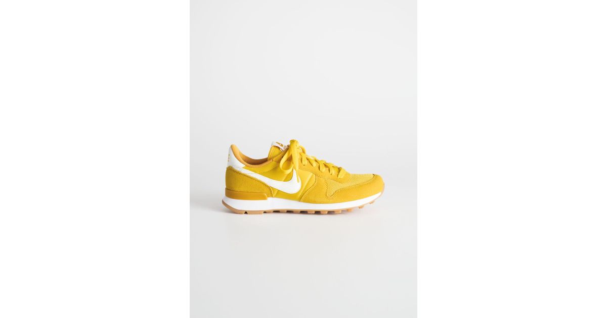 nike internationalist yellow