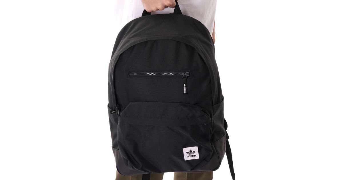adidas classic boxy backpack